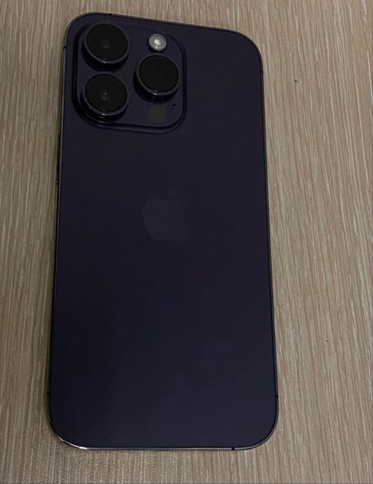 Продам Айфон 14 Pro
