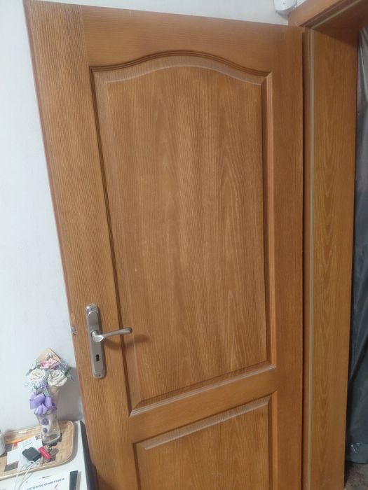 Интериорни врати