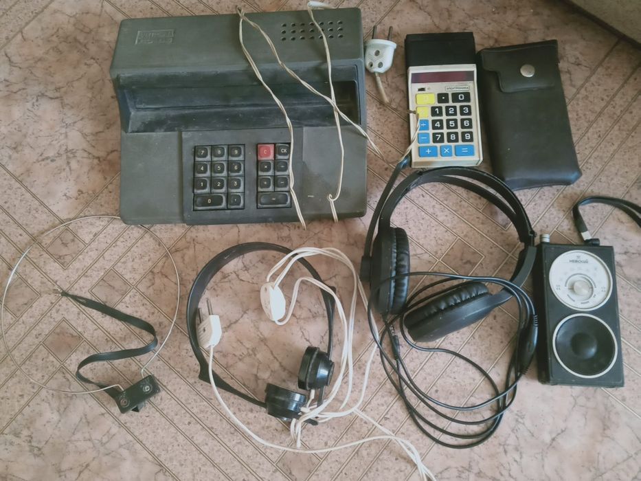 Приборы, предметы  СССР  и  мн. другое.