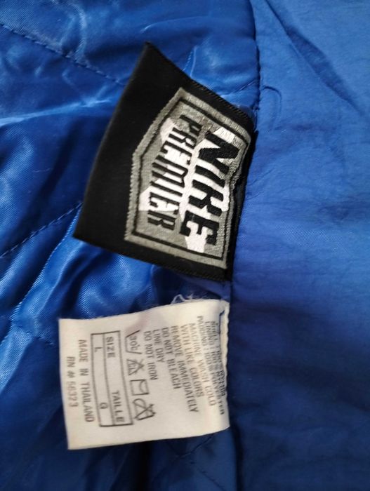 jacheta sport pentru vant cu gluga