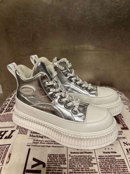 Школьная и повседневная обувь на девочку