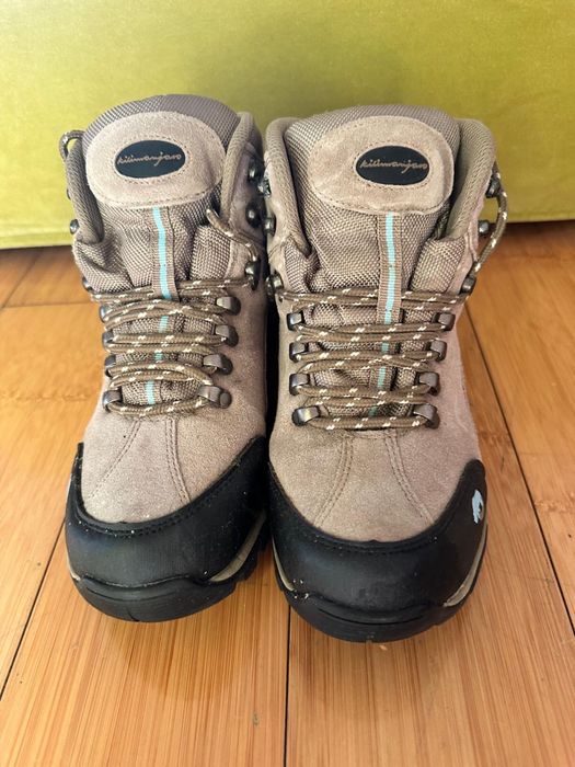 Bocanci Kilimanjaro femei