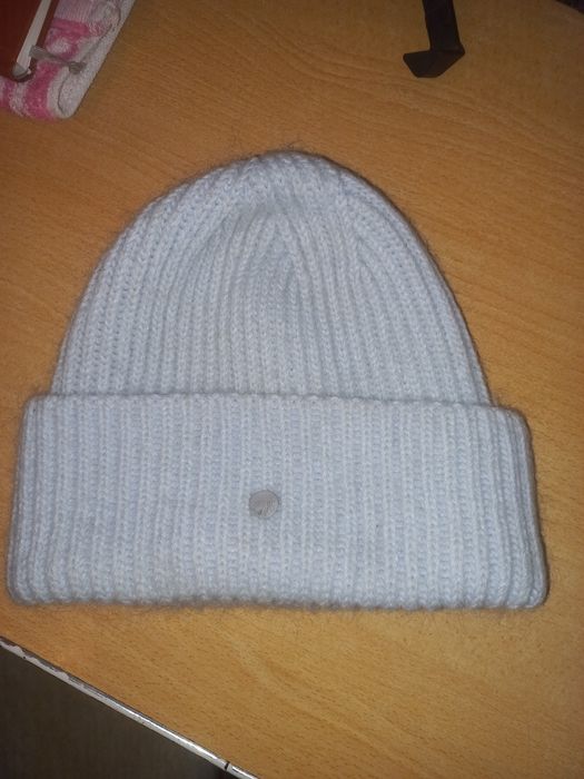 Кепки мужские и шапки. Не дорого