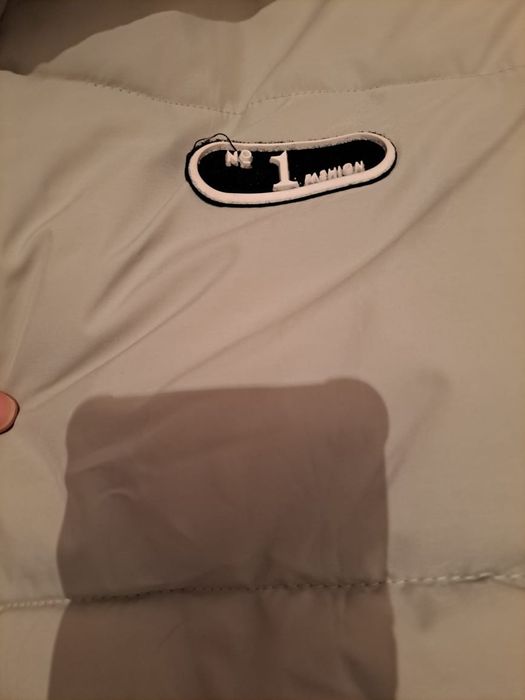 Продам куртку новую