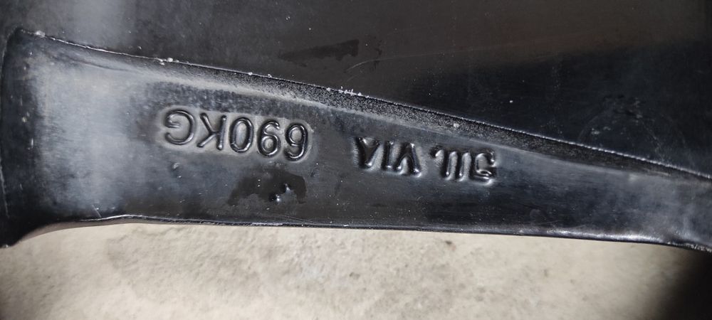 Diska sotiladi R17 razbaltovka 5*120