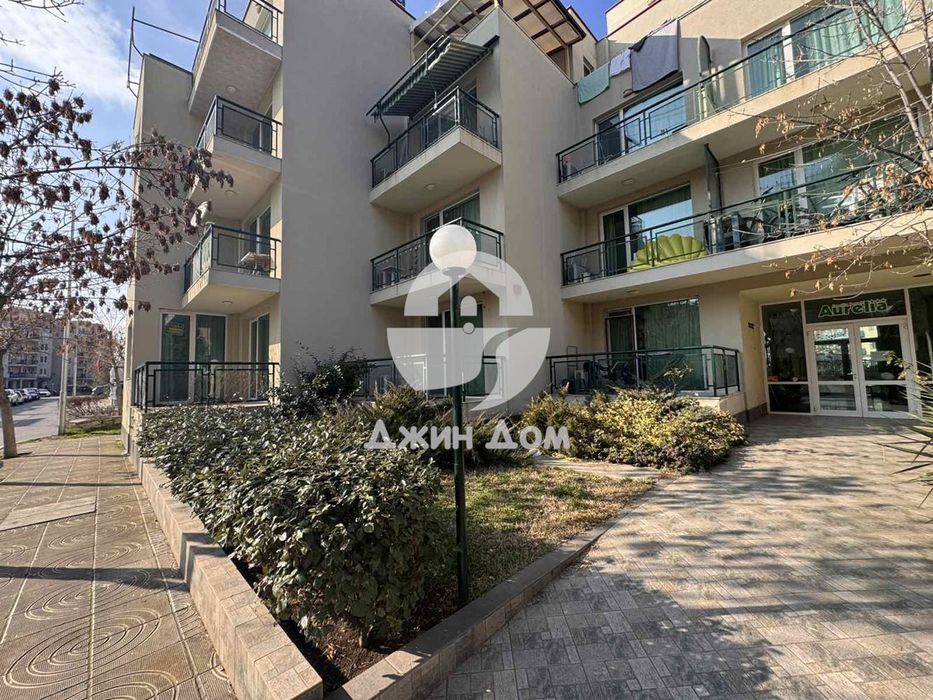 Продава се Двустаен апартамент в к.к. Слънчев бряг - 71 кв.м за 1085 €/кв.м - Снимка #8