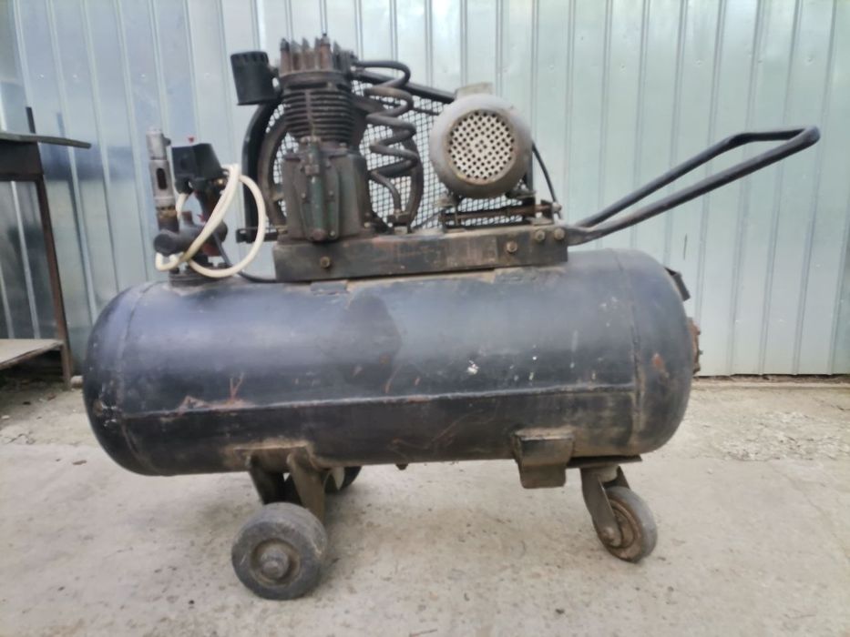 Compresor românesc T.N. 200 litri