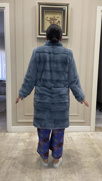 Норковая шуба голубая