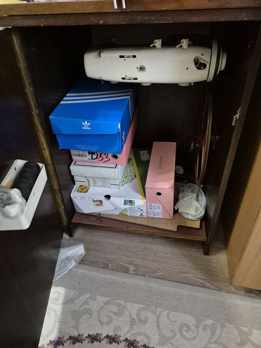 Продам швейную машинку веритас