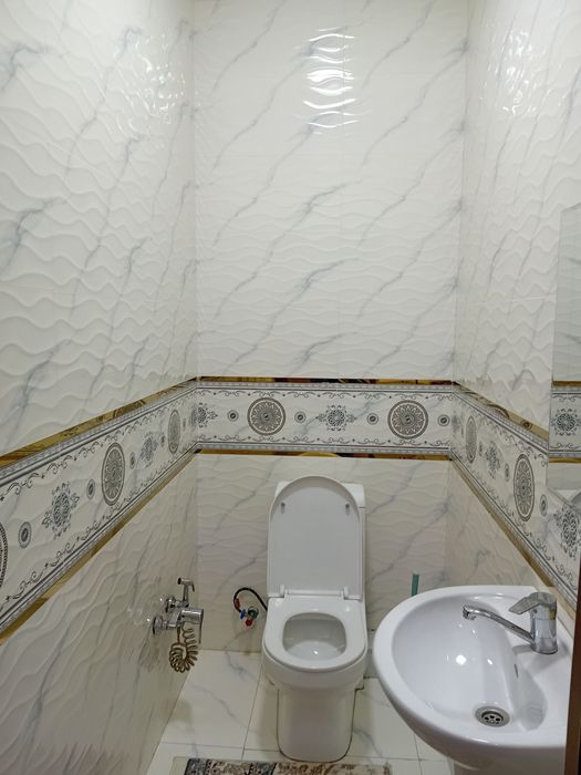 Toshkent shahar Uchtepa tumani 24 kvartalda 4 xonali uy sotiladi