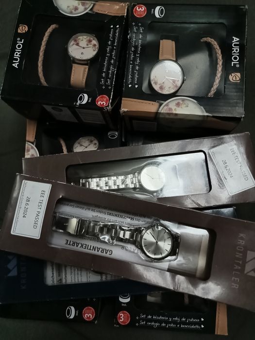 Ceasuri damă cu brățară