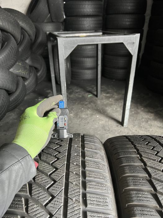 4 anvelope de iarna 235/45/17 Continental 7-8 mm!