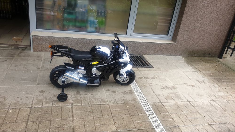 Детски акумолаторен мотор