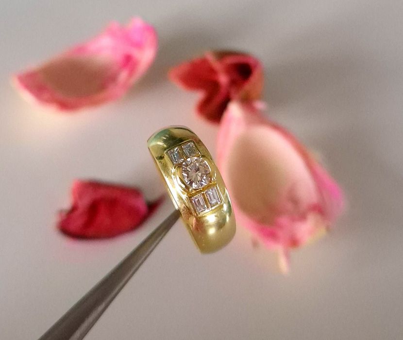 Inel din aur de 18K si 0.53 ct Diamante naturale