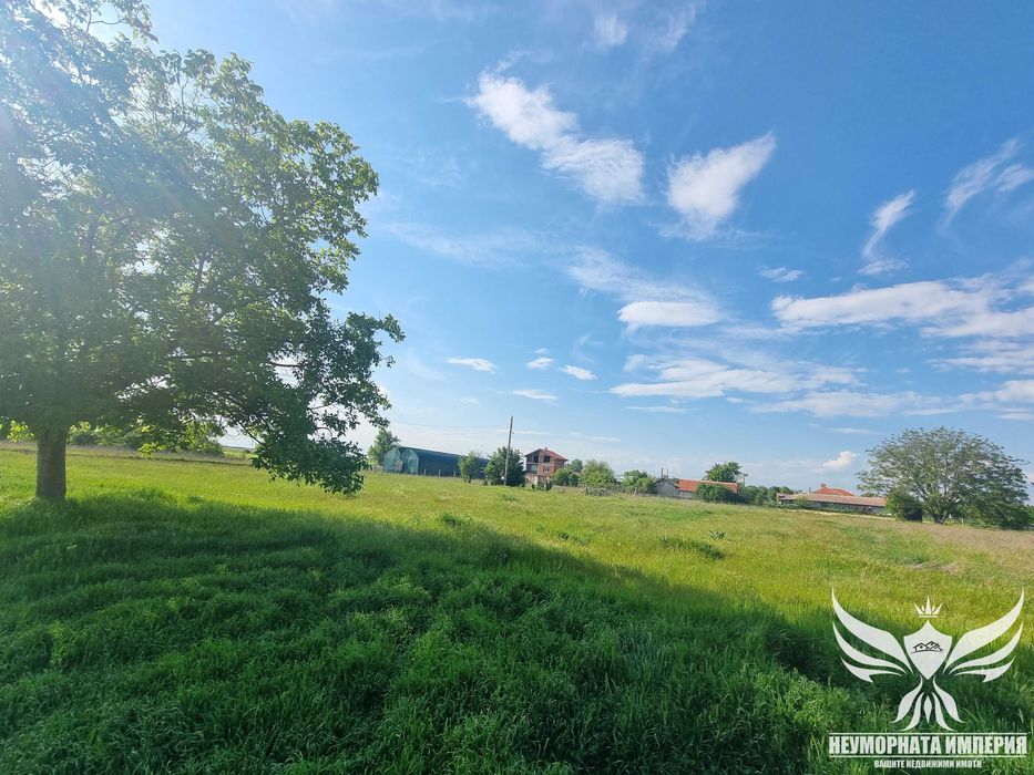 Продавам парцел в урбанизирана територия с площ от 904кв.м. в село Конуш, общ.Асеновград статут УПИ
