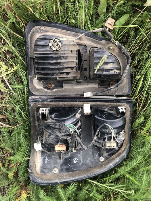 Фонарь LEXUS LX470