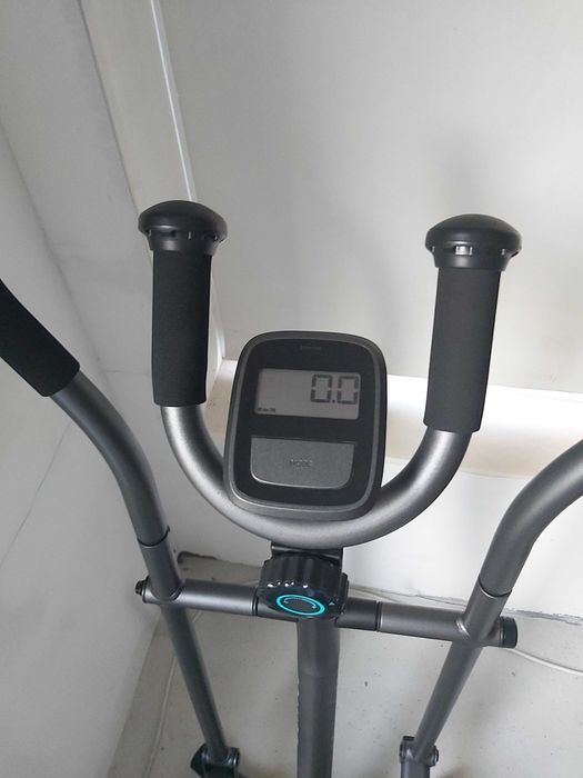 Bicicleta eliptica Domyos 100 ca Noua.acc si schimb cu banda