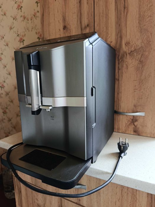 Кафе машина, кафе автомат серия Siemens EQ.3 s 300