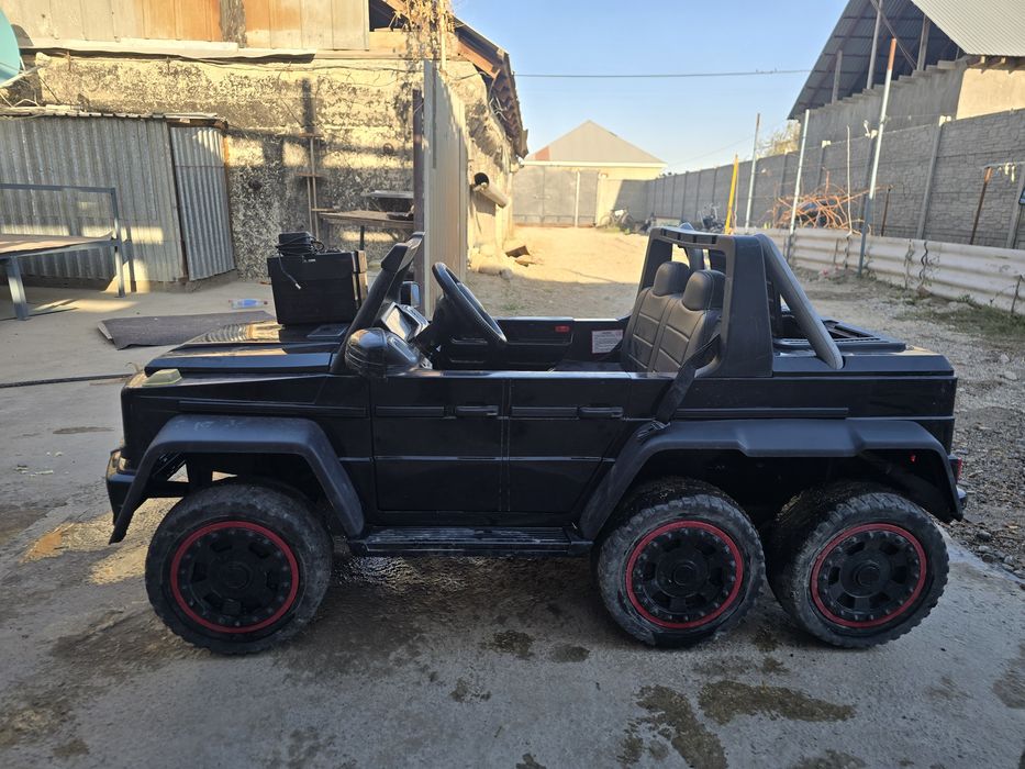 Машинка на аккумуляторе