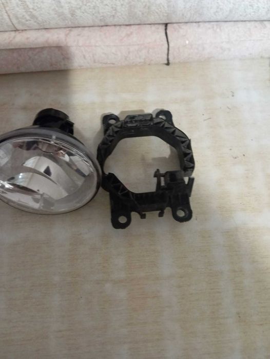 фары противотуманные на Лада гранта 2019г