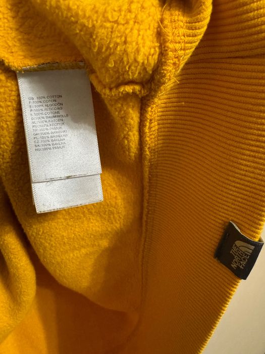 2 броя The North Face Hoodie.