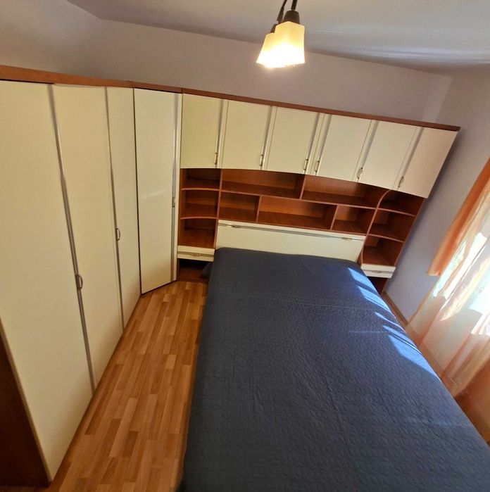 Apartement 3 camere - zona Calea Floresti