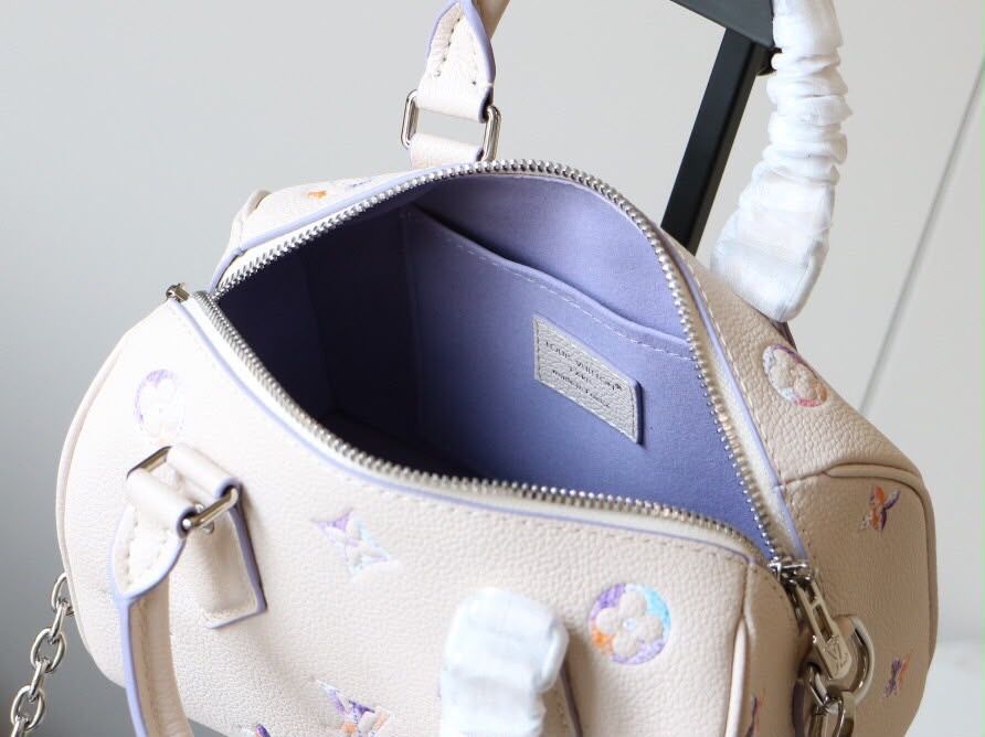 Louis Vuitton модел 2026