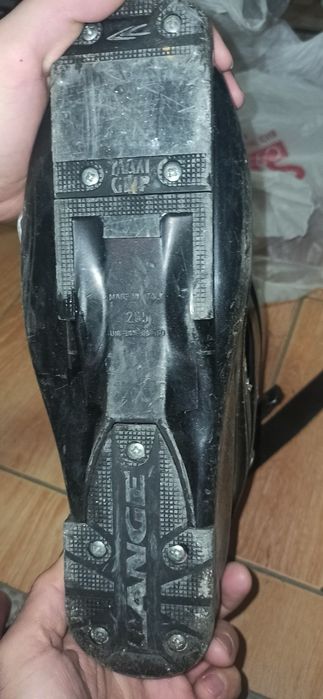 Горнолыжные ботинки