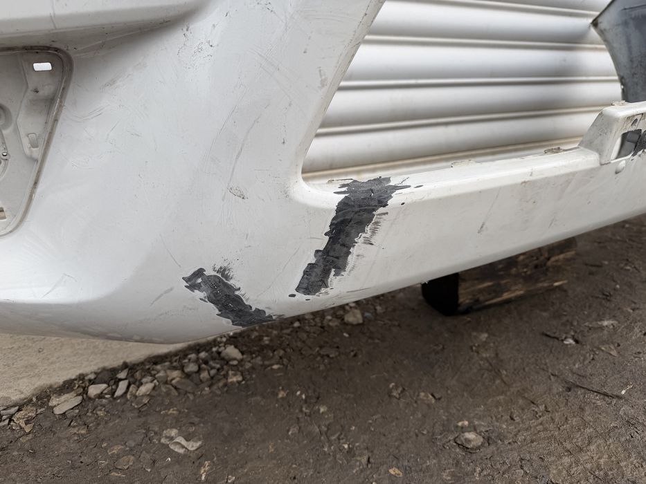 Предна броня за Toyota Hilux (2015-2018)