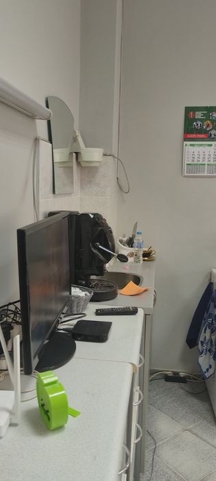 Дава се под наем Офис в Перник, Център - 56 кв.м за 1122 € - Снимка #5