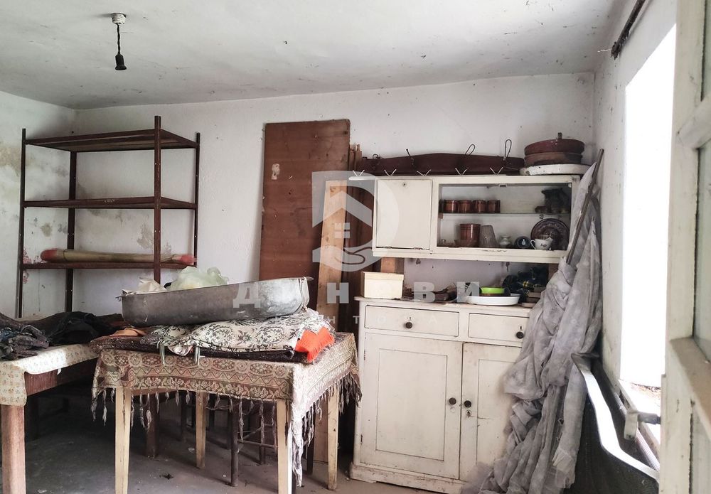 Продава се Къща в Мъглиж - 140 кв.м за 356 €/кв.м - Снимка #2
