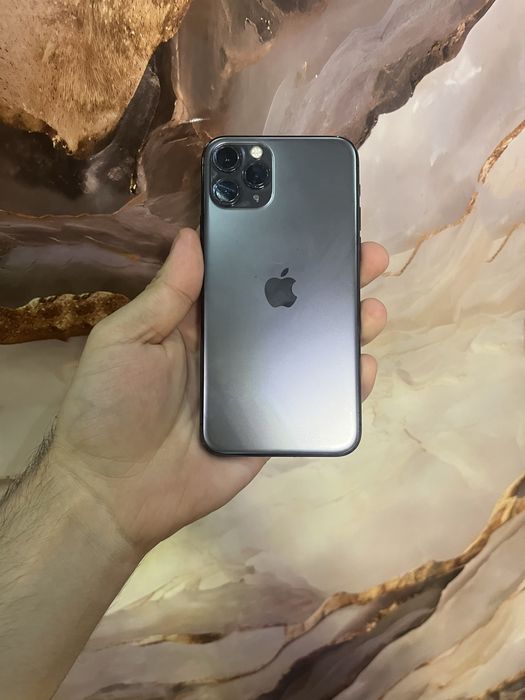 Продам телефон Айфон 11 Pro