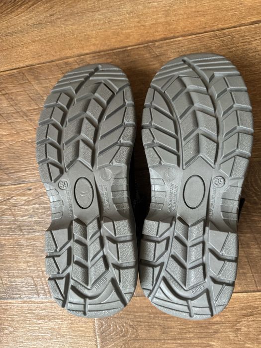 Сандали рабочие 39 р