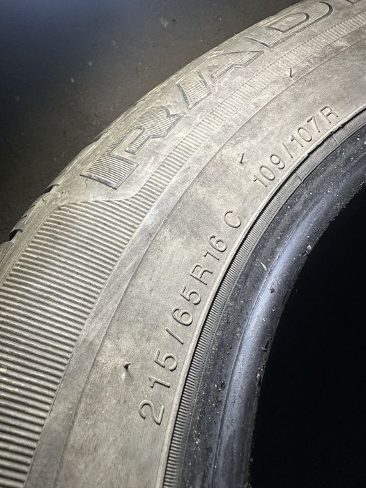 Шины 215/65R16 (2шт)
