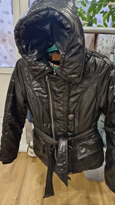 Продам    куртку