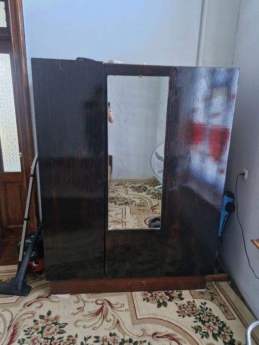 2 дивана, 1 шкаф