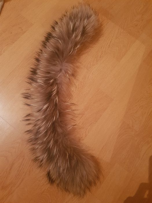 Кожух с естествен косъм и яка с естествен косъм