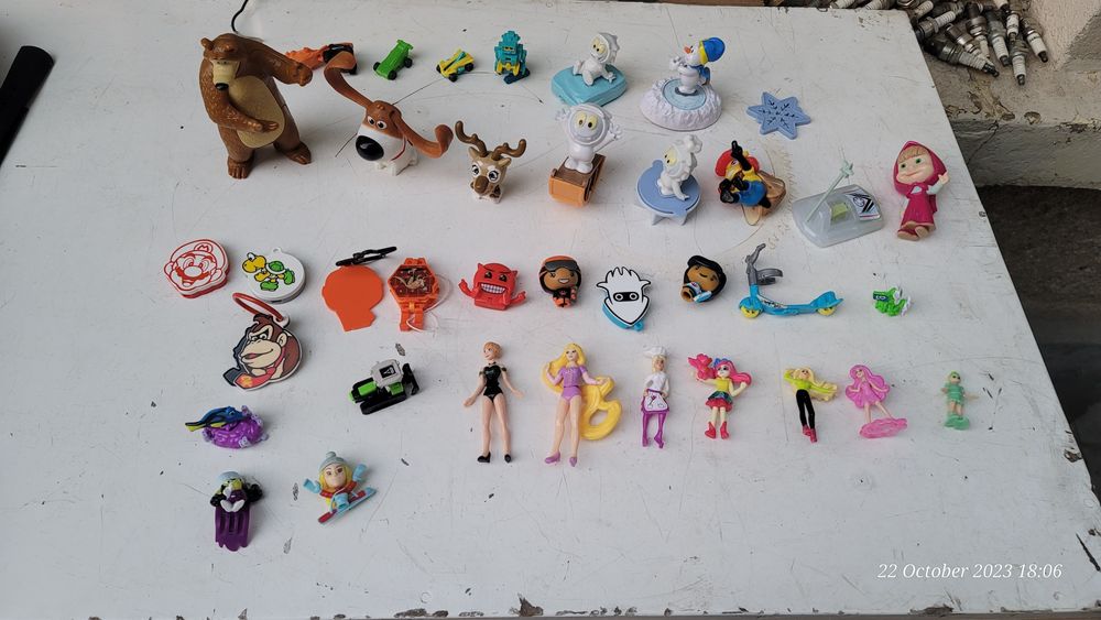 Jucării de la Ouă Kinder