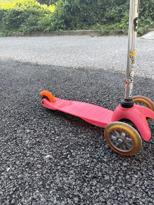 Оригинална детска тротинетка Micro Mini – розова