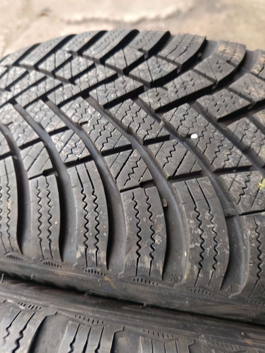 Зимни гуми -2022г.-15цола-195/55-1бр.-40€-" HANKOOK"- като нови
