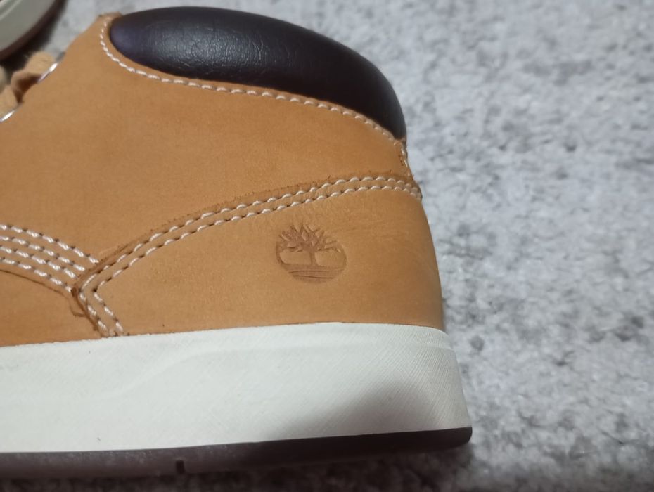 Ghetuțe Timberland pentru copii mici