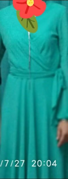 Продам платье длинное в пол за 5000 теңге.