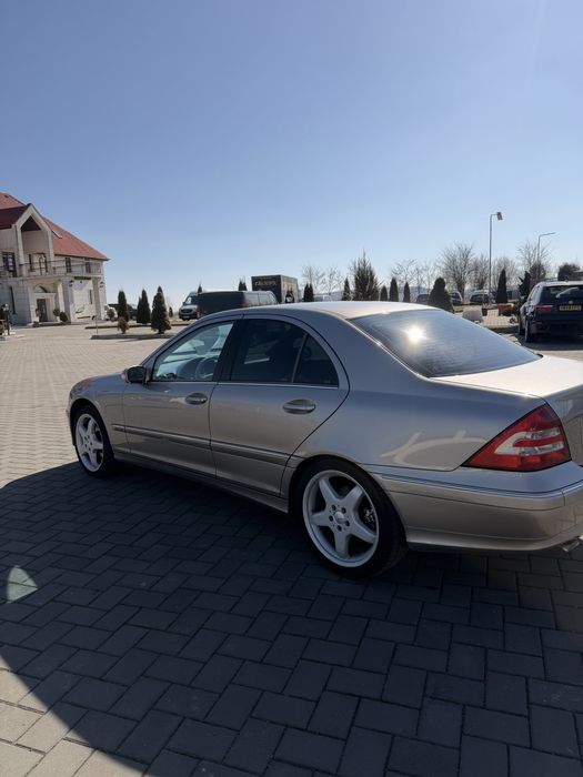 Vând/Schimb Mercede-Benz C-Class w203