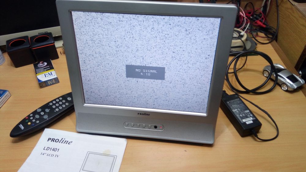 Телевизор 14-ича 12/220волта