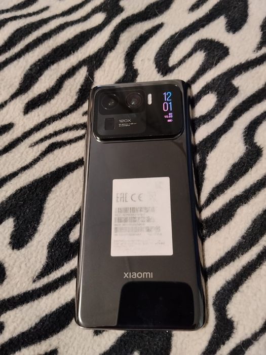 Продам телефон Xiaomi Mi 11 Ultra