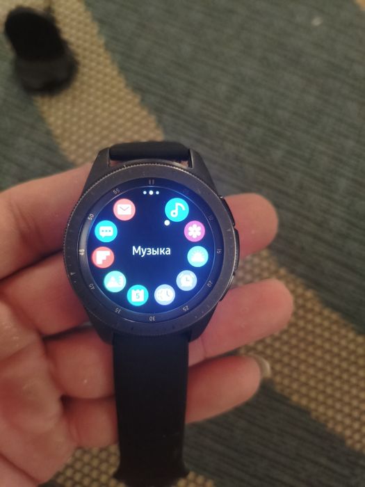 Продам часы Samsung watch