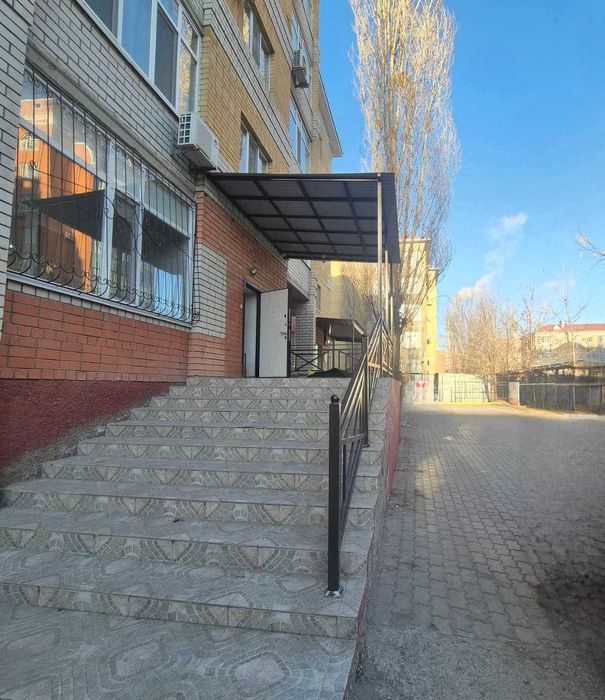 дом в жилом комплексе, видали?