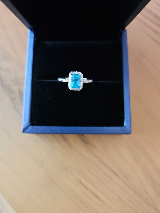 Пръстен, 14k бяло злато с естествени диаманти,  IGI сертификат