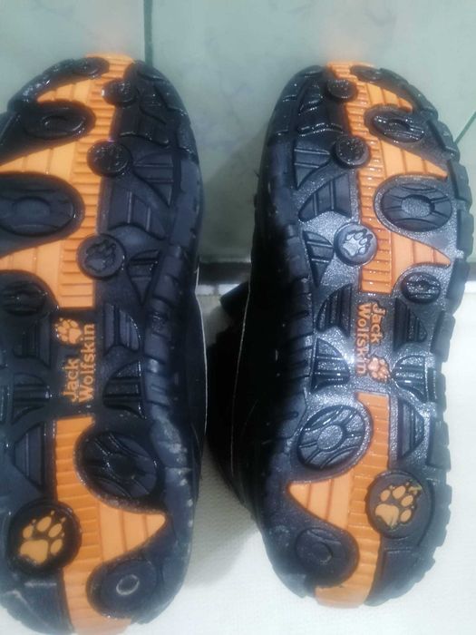 Jack Wolfskin  de calitate superioara