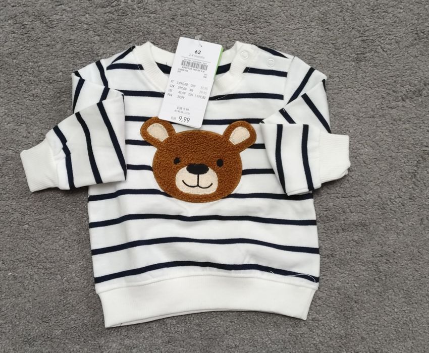 Vând bluzițe cu ursuleț copii.